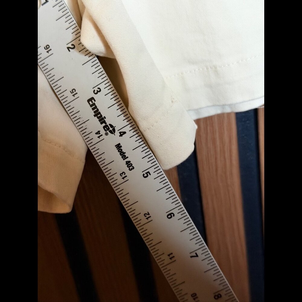 New Banana Republic Bermuda Shorts 8 Womens Beige Pleated Chino High Waisted - Picture 5 of 7